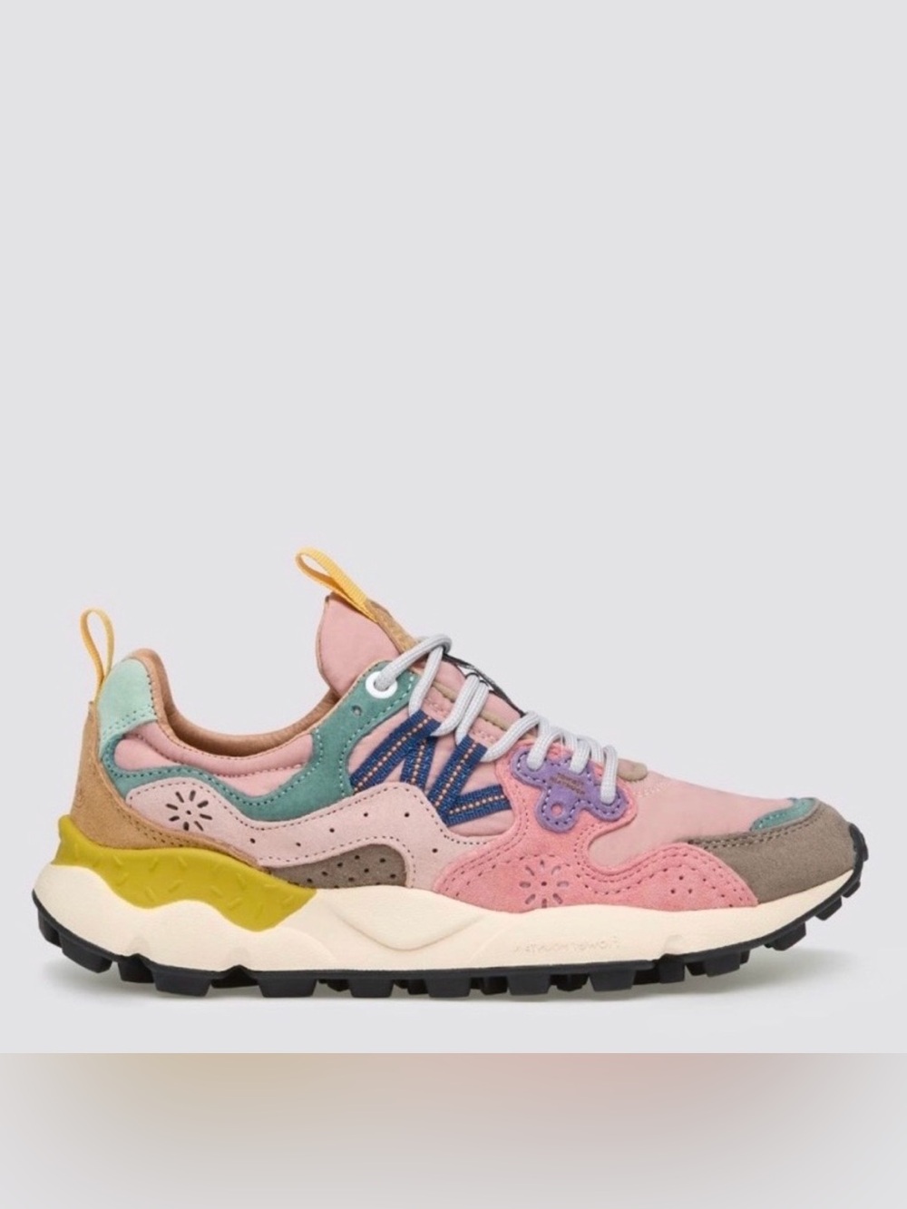 NWT Flower Mountain YAMANO 3 WOMAN
Suede technical fabric sneakers - Powder pink